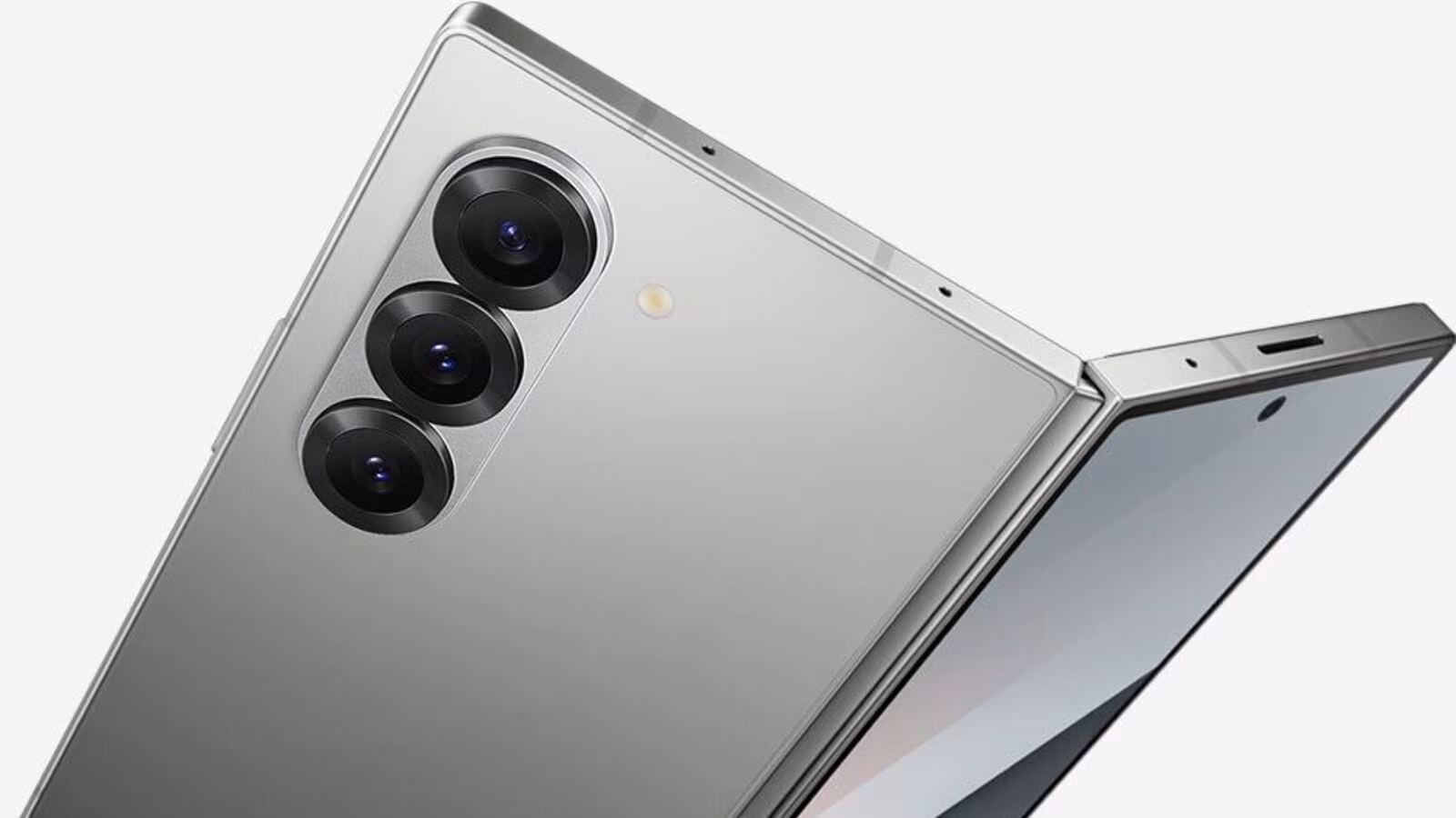 Samsung Galaxy Z Flip 6: Style Meets Innovation With the Futuristic Galaxy AI